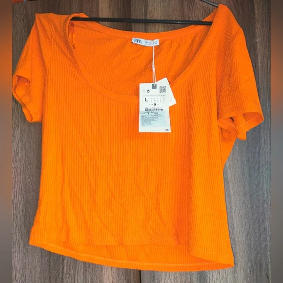 ZARA Basics cropped Top - Picture 2 of 2